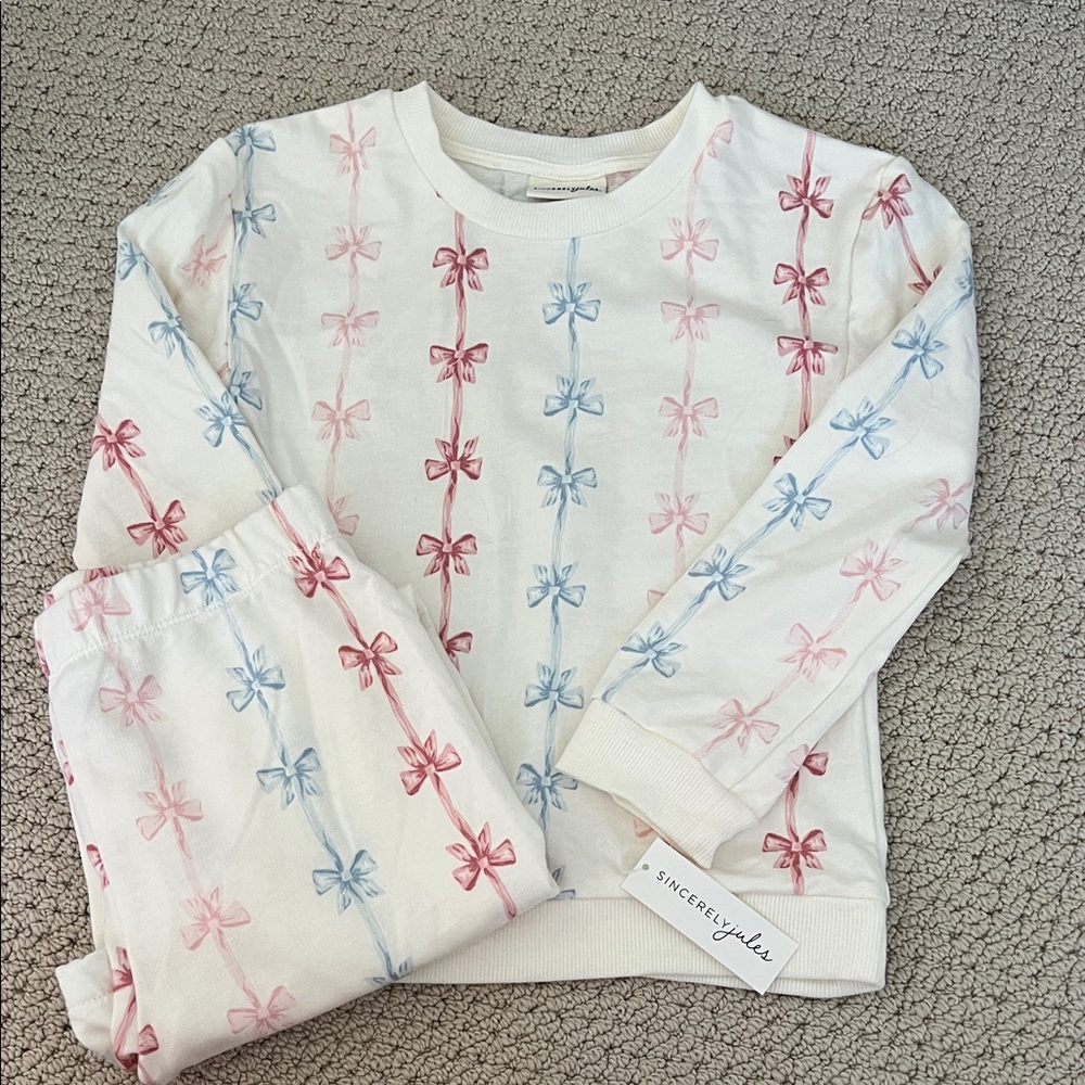 Sincerly Jules Kids Lounge Set - White with Pink and Blue Bows